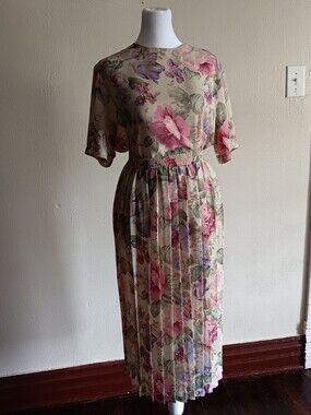 2 Piece, Two Sizes, Vintage Pleated Skirt & Blouse Set, 10 & 12, Alfred Dunner